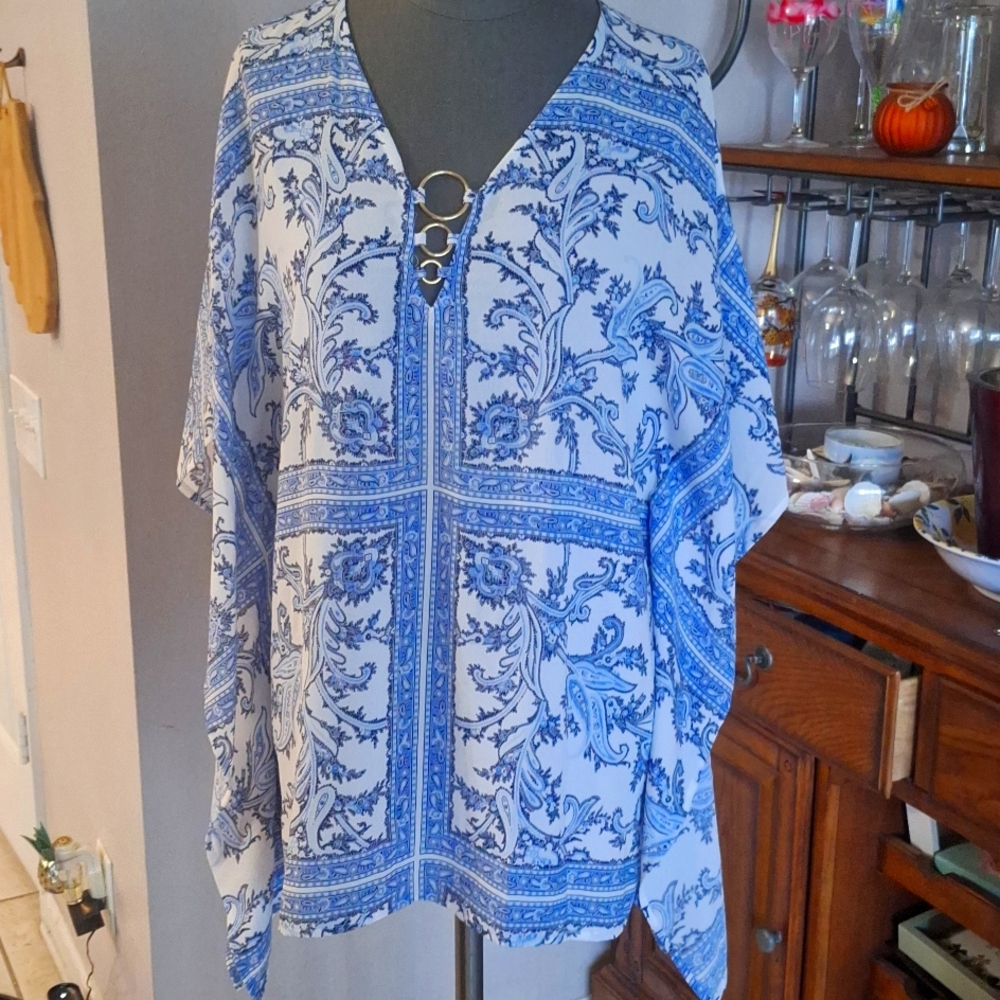 Michael Kors blouse blue/white print with silver accents